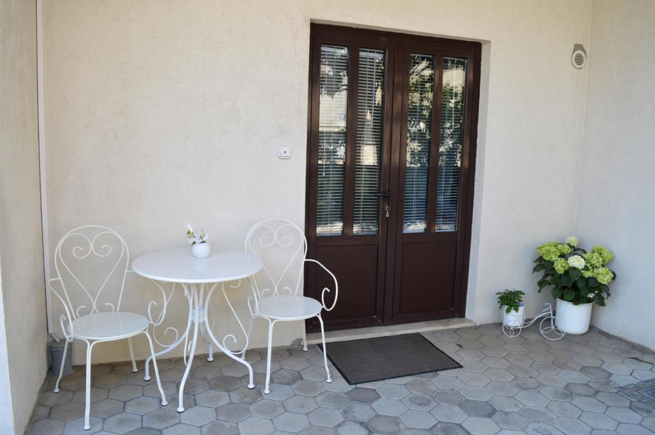 Apartment Nikolic Kaštela Exterior foto